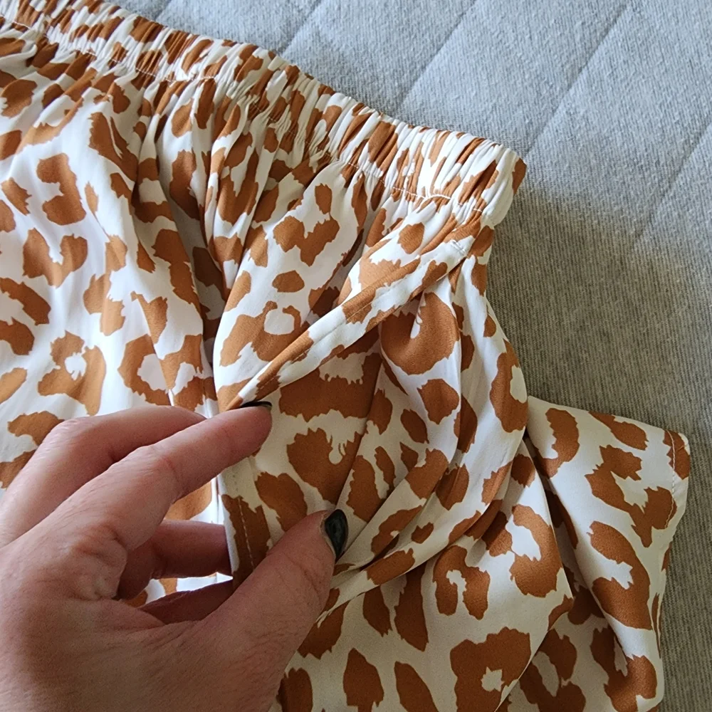 Van Winkle &‎ CO Animal Print Sleep Shorts XS NWT